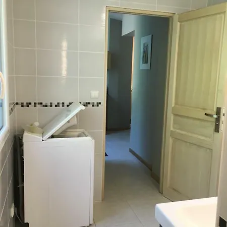 Apartment Maxime 2 *